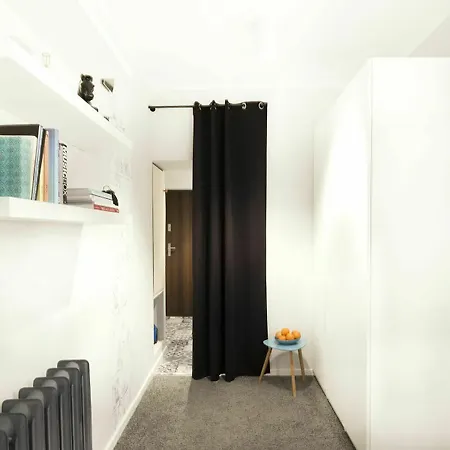 Fox Center Apartment *